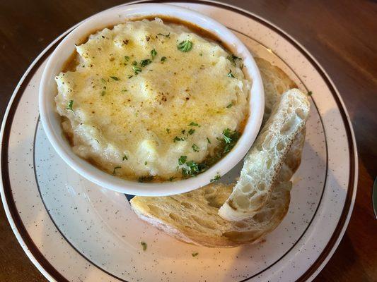 Shepherd's Pie (Absolute warm belly goodness!)