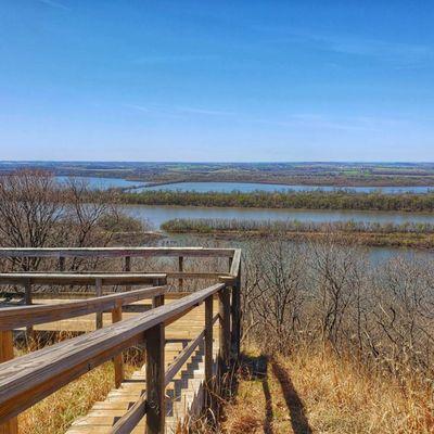 View of the Mississippi from the tallest bluff lookout