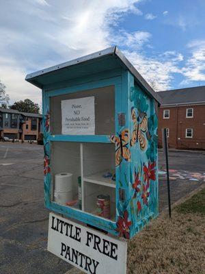 Holy Trinity Lutheran Church Little Free Pantry, 1900 The Plaza, Charlotte