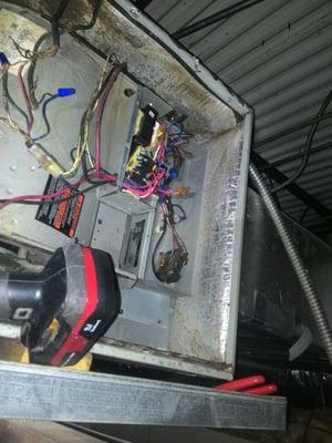 Changing the delay relay in this air handler