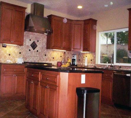 Custom Oak Kitchen Cabinets