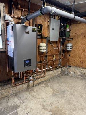 A new NTI TRXC boiler install just completed in San Rafael.