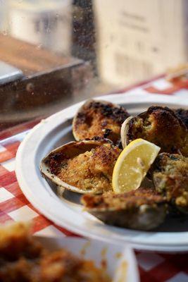 Umbertos baked clams