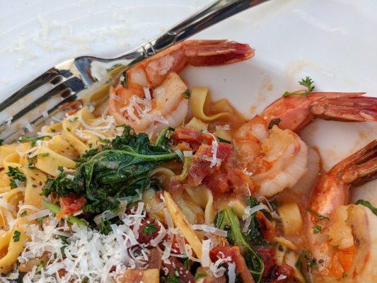 Fettuccine with shrimp