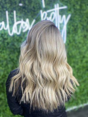 Beautiful blonde by kelly