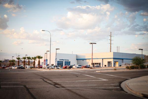 Outside the Findlay entrance, looking towards the Service Department.