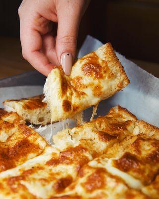 Cheese garlic bread