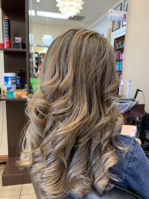 Ombré with a little layer hair cut