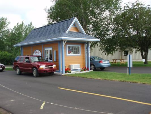 Service on Both Sides of Building