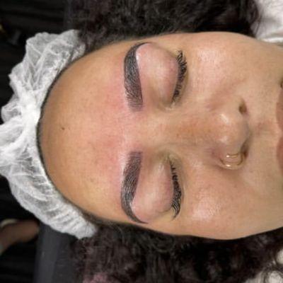 Combo brow (microblading & Microshading)