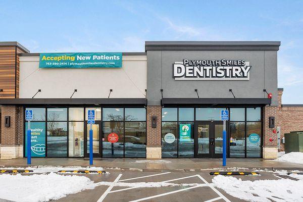 Welcome to Plymouth Smiles Dentistry in Plymouth, MN