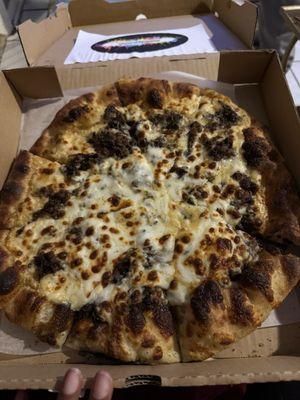 Oxtails pizza was soooooo delicious