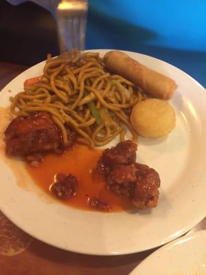 General Tso's chicken, lo mein, spring roll, fried scallop