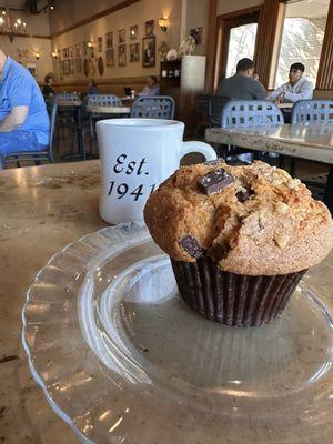 Chocolate chunk muffin