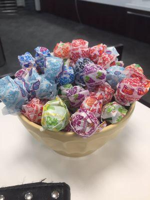 Free dum dums for members