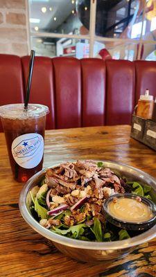 Dining with Bob's Big Boy.  Tri-tip arugula salad.