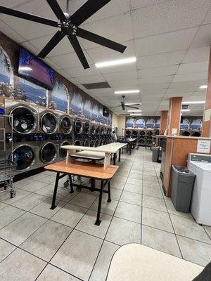 Euclid Laundromat