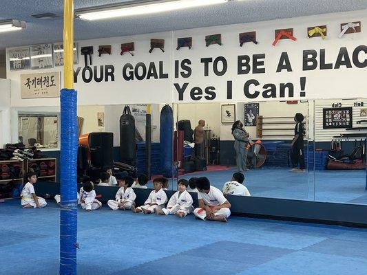 Kids waiting for class to start