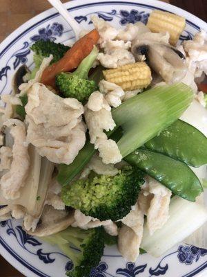 Steamed chicken with mixed vegetables