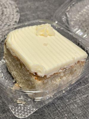 Vanilla cake slice