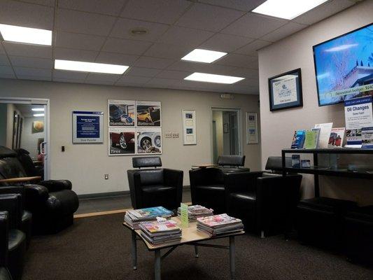 Service waiting area,  compete with massage chair