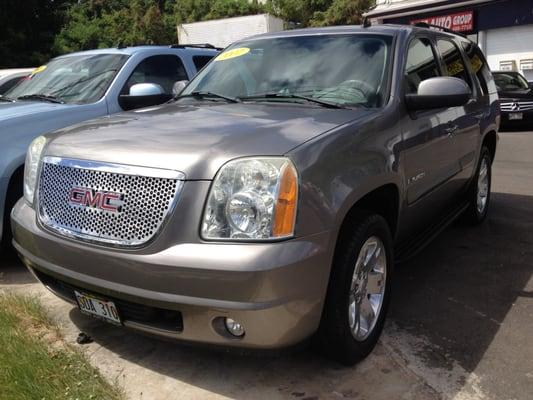 2010 GMC Yukon Denali! We Finance!