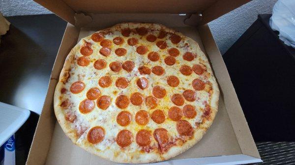 18" pepperoni