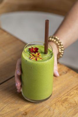 Paradise Greens Smoothie: Spinach, mango, pineapple, avocado, coconut yogurt, organic coconut water, touch of agave.