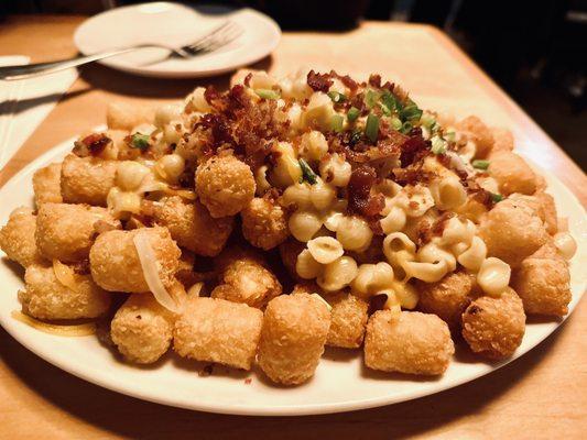 Loaded Tots- mac n cheese, bacon, green onion