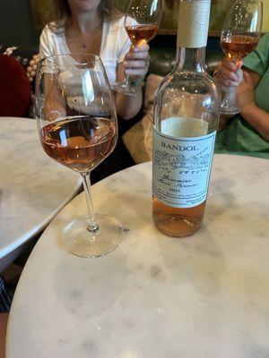 Bandol rose wine