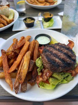 Avocado Delight burger with no bun