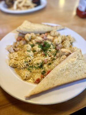 Cajun chicken Mac & Cheese