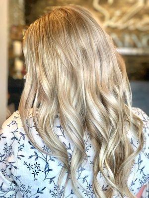 Cool + Neutral blonde