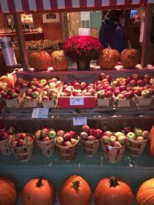 Dartmouth Orchards