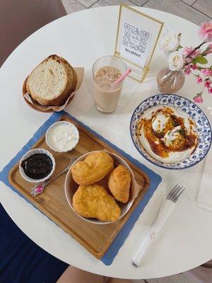 Bosnian Breakfast and Çilbir