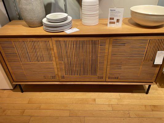 Trendy sideboard!