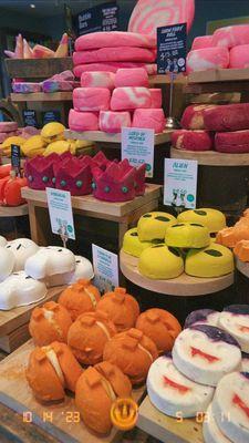 Bath Bombs and Bubble Bars