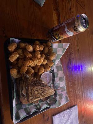 Rueben, tots and cider