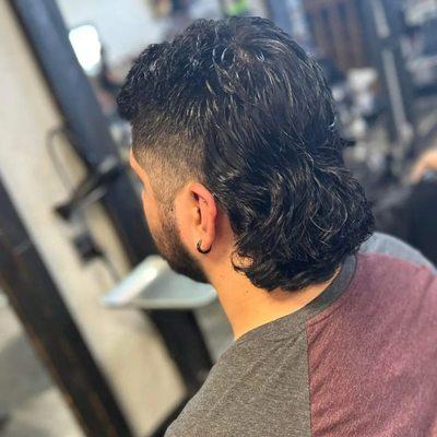 Men's haircutting