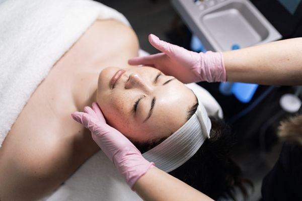 Hydrafacial