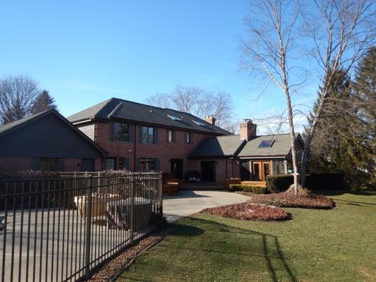 GAF TIMBERLINE HD                        COLOR: WEATHERED WOOD          INVERNES, IL.                                        SAME HOUSE