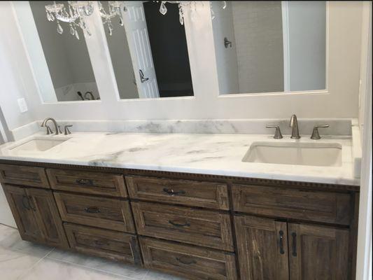 Double Vanity sink