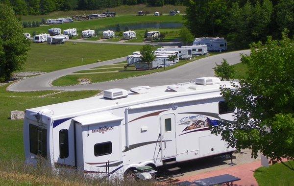 5th Wheels, Travel Trailers, and Motor Homes