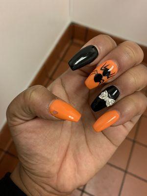 This is what I got. I did ask for the orange but they didnt add the spider webs. They added a bow? and the spider looks crazy.