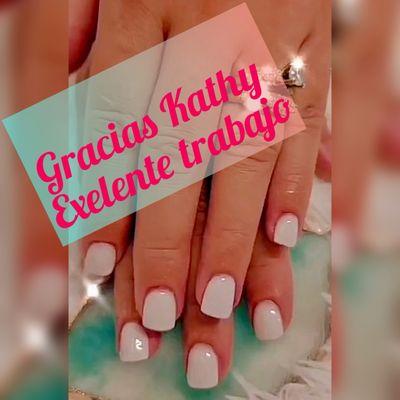 Un manicure en Kathy's excellent  Thank you