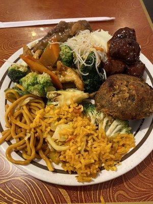 Buffet plate - for sure get the chicken broccoli