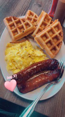 Waffles eggs sausage