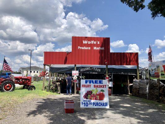 Wolfe's Produce