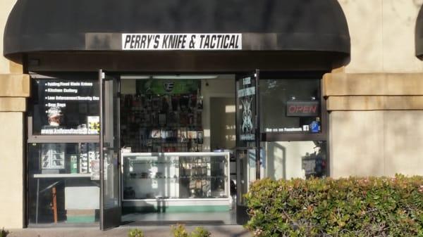 Perry's Knives & Tactical