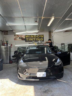 DJJD Window Tint